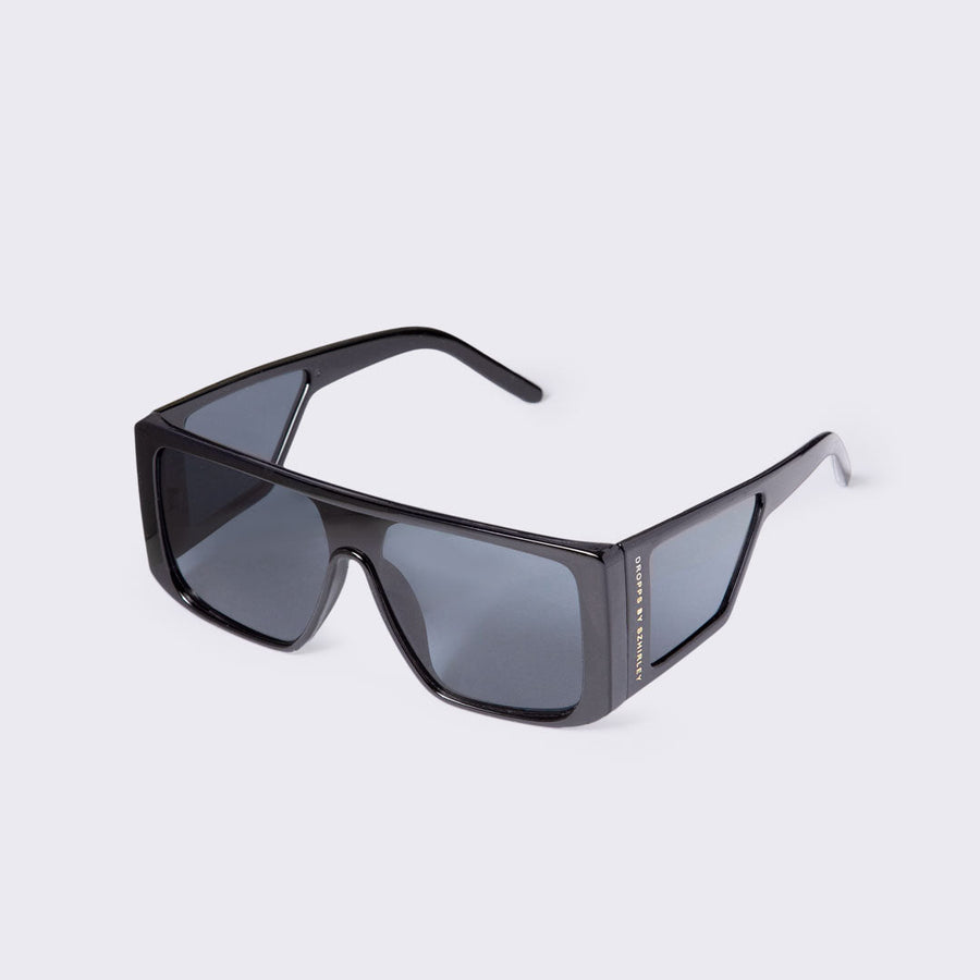 FineShine - skinnende solbriller med shiny sort stel og sorte brilleglas. Dropps By Szhirley. Eksklusive Dansk designet af Szhirley