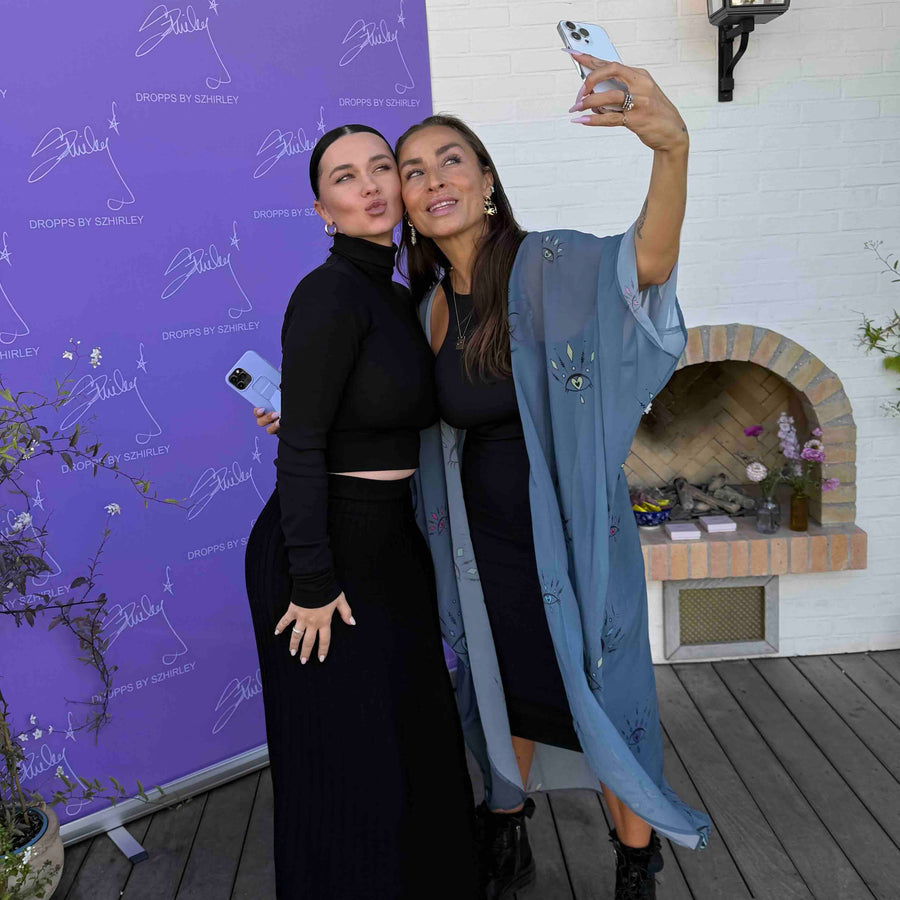 #Breeze - LMørkegrå Kimono Med Extra Large Øje Mønster I Farver One Size Kimono