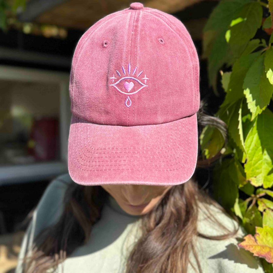 ThirdEye - Cap / Kasket - Bordeaux rød. Dropps By Szhirley. Dansk design. One size fits all. Efterårs cap - kasket 