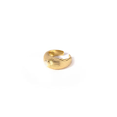 #RayRay fingerring / Cuff - onesize - regulerbar størrelse - 18 karat forgyldt Sterling sølv. Håndplukket og udvalgt af Szhirley
