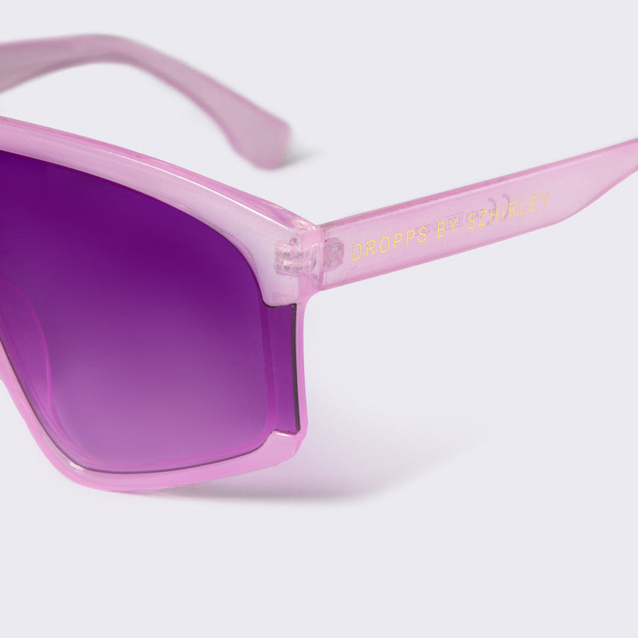 Pinky - Solbriller i cremet pink med lilla-pink brilleglas. Designet af Szhirley. Ekslusive designe solbriller 