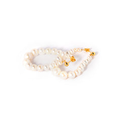 #PearlSwirl XL Øreringesæt / hoop - 18 Karat forgyldning og ferskvandsperler. Designet af Szhirley