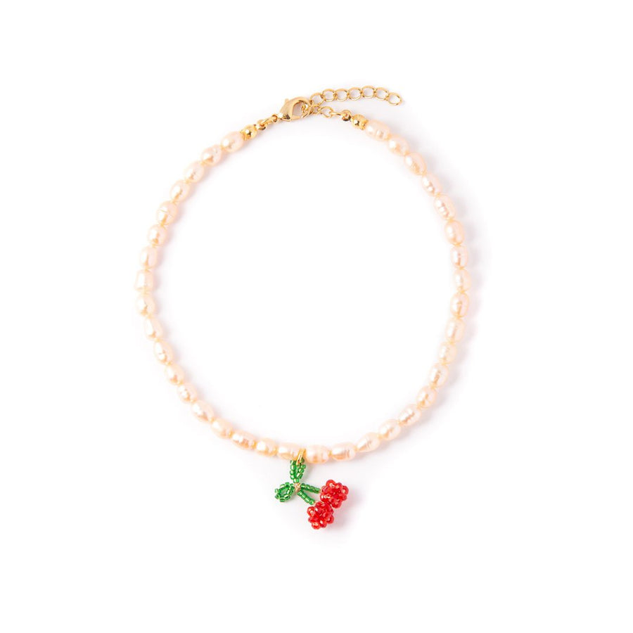 #JuicyCherry ankelkæde - Ankelkæde med perler og kirsebær vedhæng. Designet af Szhirley