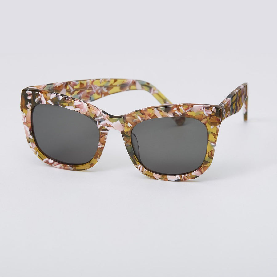 #EyeSpy - eksklusive solbriller i terazzo mønster. Designet af Szhirley